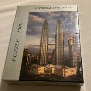 Patrons Twin Towers 1000 Piece Puzzle SEALED